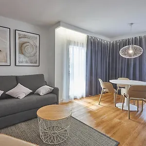 https://rentalmar-salou-suites.catalonia-hotels.com